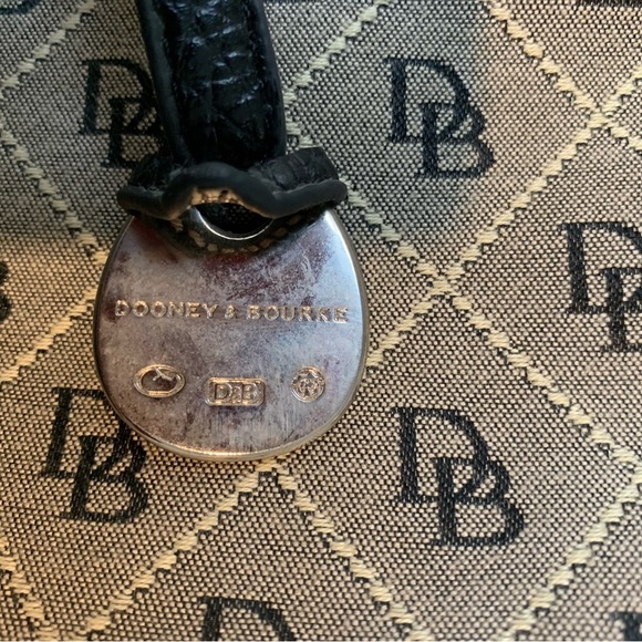 AUTHENTIC VINTAGE DOONEY & BOURKE SIGNATURE MONOGRAM LOGO HANDBAG TOTE - Picture 10 of 16